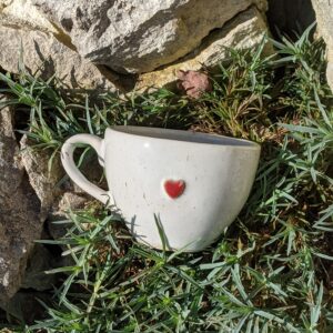 Filiżanka z czerwonym serduszkiem